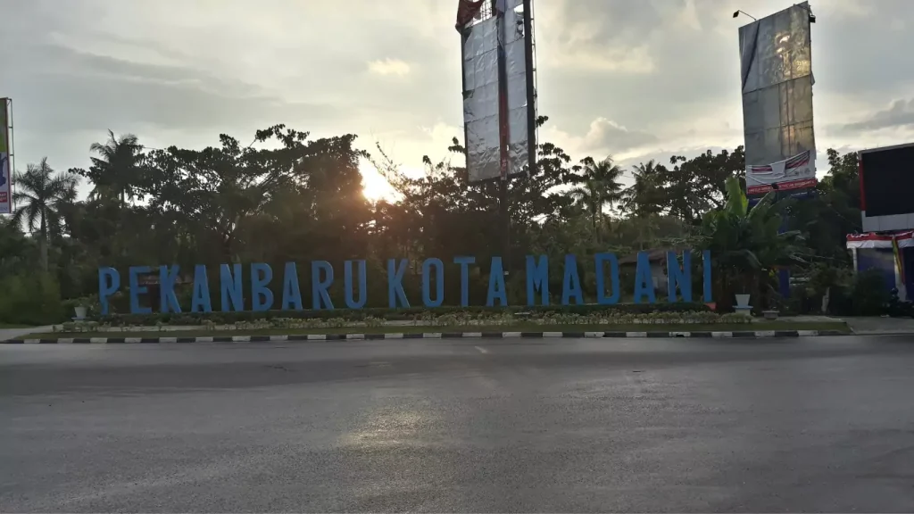 Travel Terbaik Bukittinggi Pekanbaru